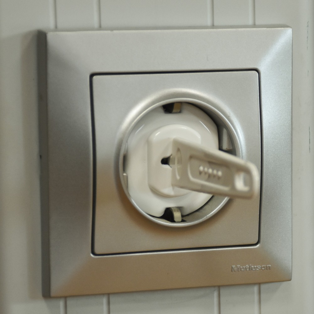 CACHE PRISES SEVIBEBE 8628