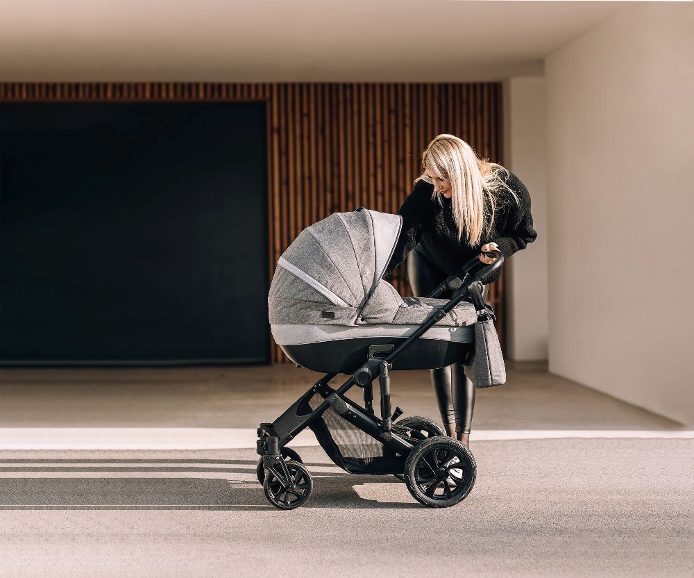 La poussette FreeON Comfort 3 en 1 Trio